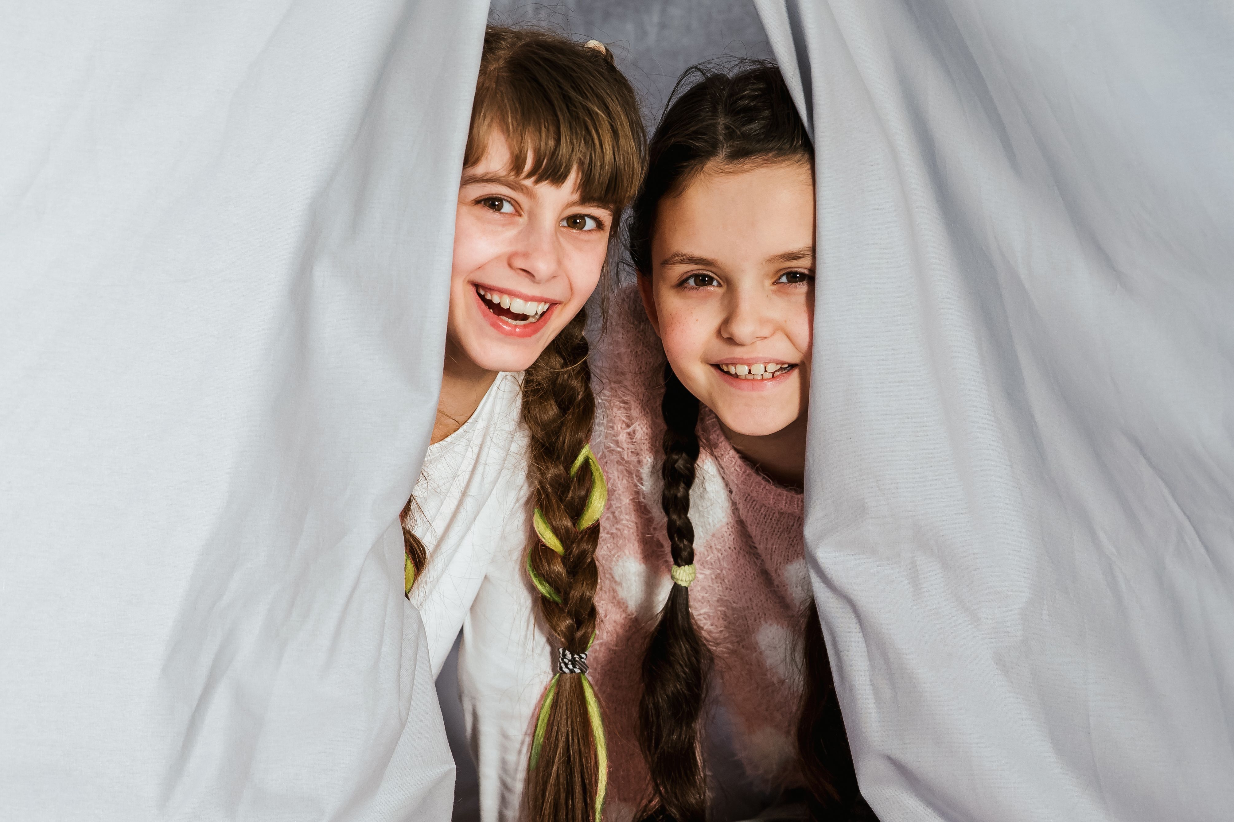 behind the curtain’s sibling photo ideas