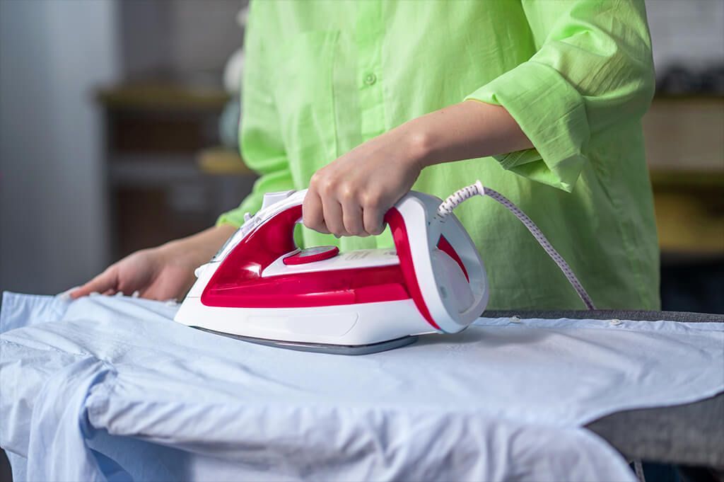 how to edit wrinkles out of clothes