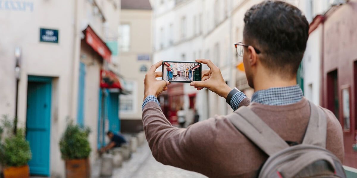 how to take travel photos